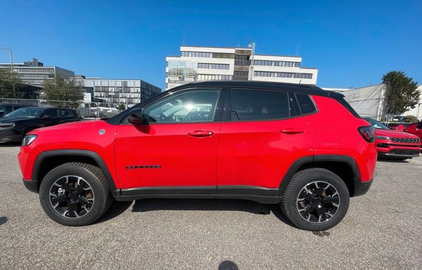 Jeep Compass PHEV Trailhawk 177 kW image number 4