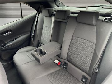 Car image 12