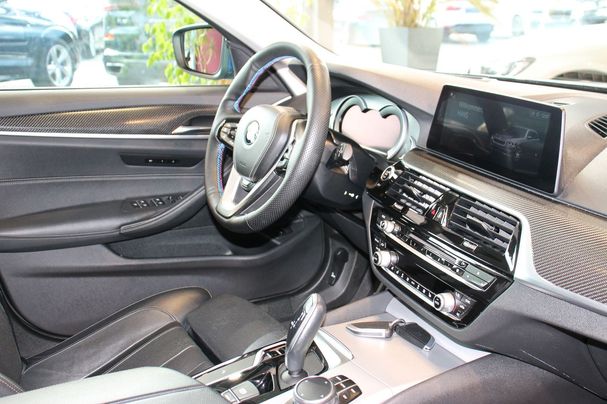 BMW 520d Touring 140 kW image number 16