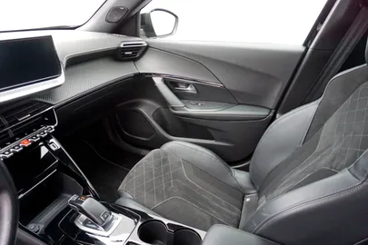 Car image 35