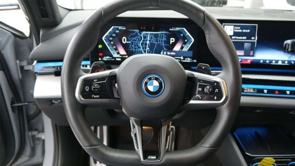 BMW 530 e 220 kW image number 19