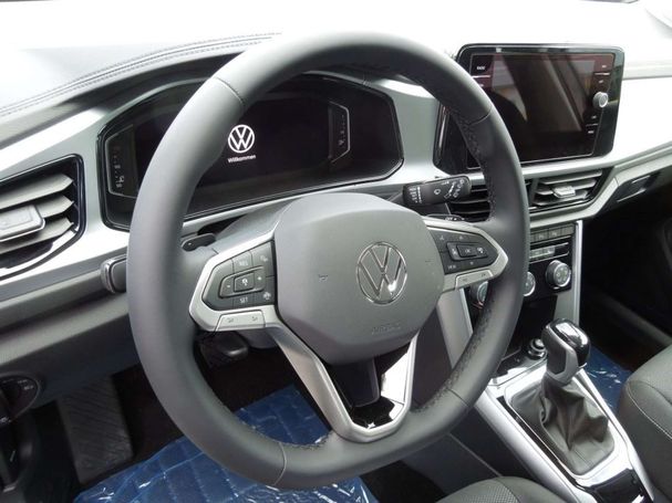 Volkswagen T-Roc 1.0 TSI T-Roc 81 kW image number 4