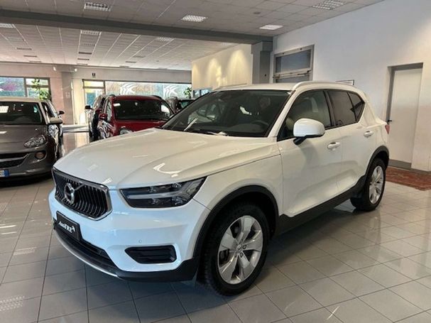 Volvo XC40 T2 Core Geartronic Momentum 95 kW image number 1