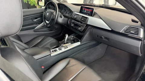 Car image 28