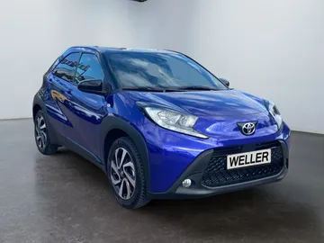 Car image 2