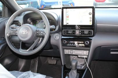 Car image 10