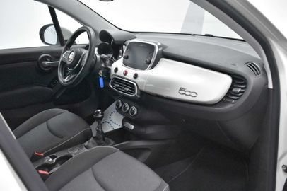 Car image 38