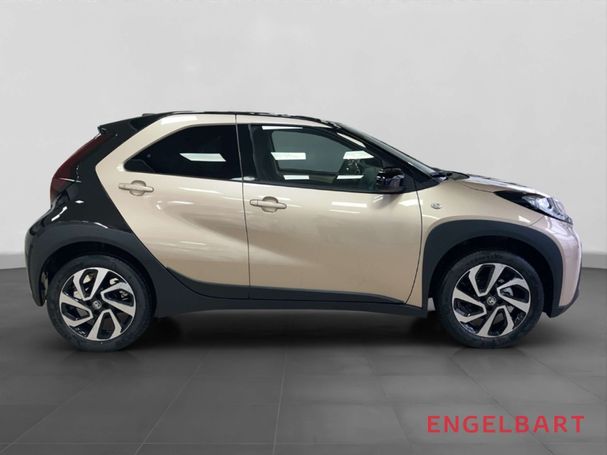 Toyota Aygo X 1.0 53 kW image number 2