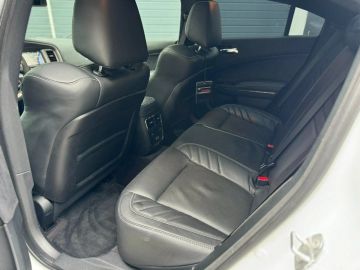 Car image 29