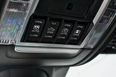 Car image 35