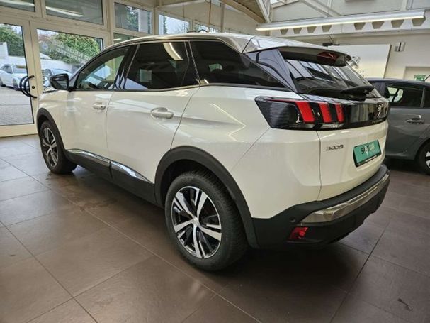 Peugeot 3008 PureTech 130 GPF Allure 96 kW image number 4