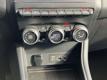 Car image 32