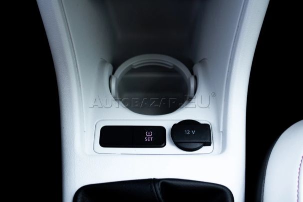 Volkswagen up! 44 kW image number 24