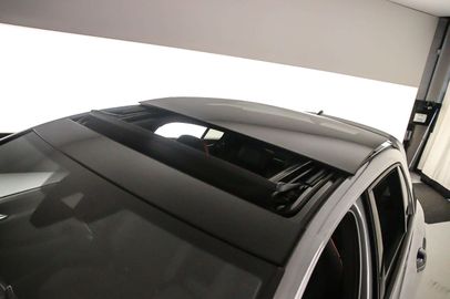 Car image 36