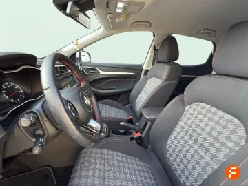 Car image 26
