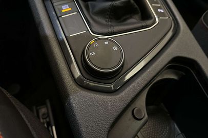 Car image 41