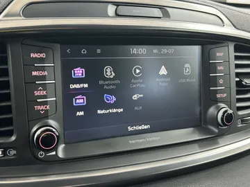 Car image 34