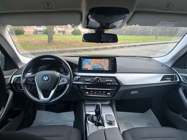 BMW 520d Touring xDrive 140 kW image number 13