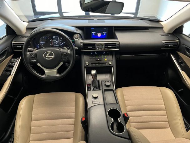 Lexus IS 200 T 180 kW image number 4