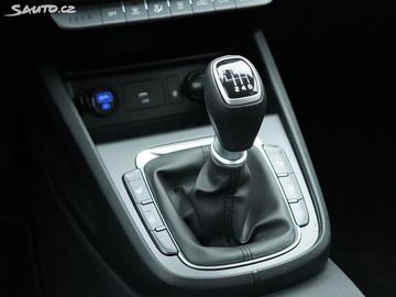 Car image 26