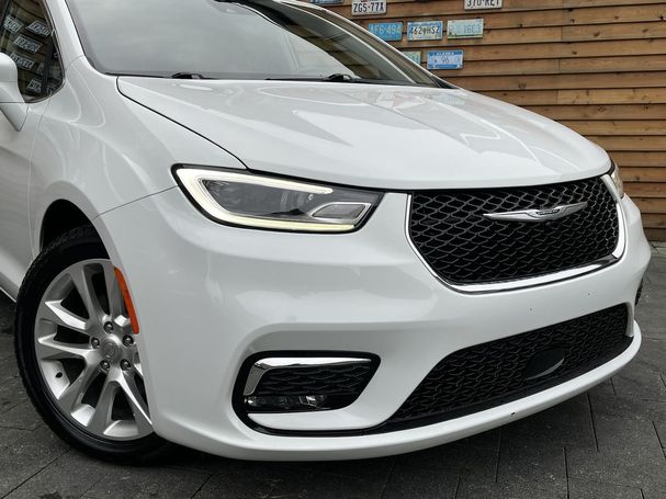 Chrysler Pacifica 214 kW image number 1