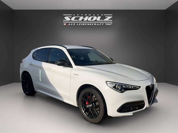 Alfa Romeo Stelvio 2.2 Diesel 16V 154 kW image number 2