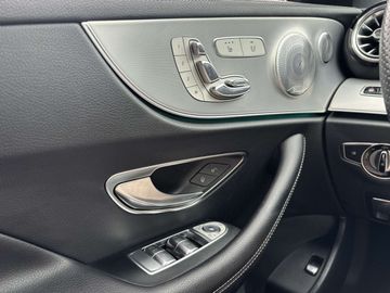 Car image 36