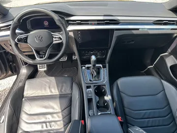Car image 27