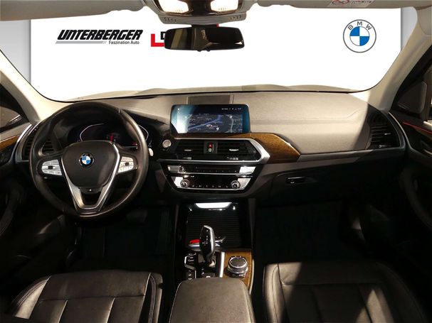 BMW X3 xDrive20i Luxury Line 135 kW image number 5