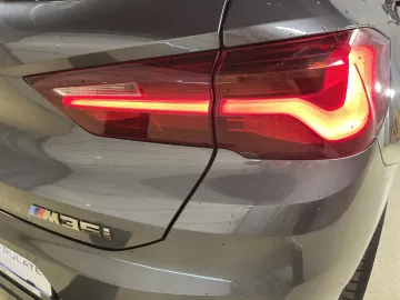 Car image 32