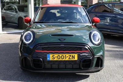 Car image 33