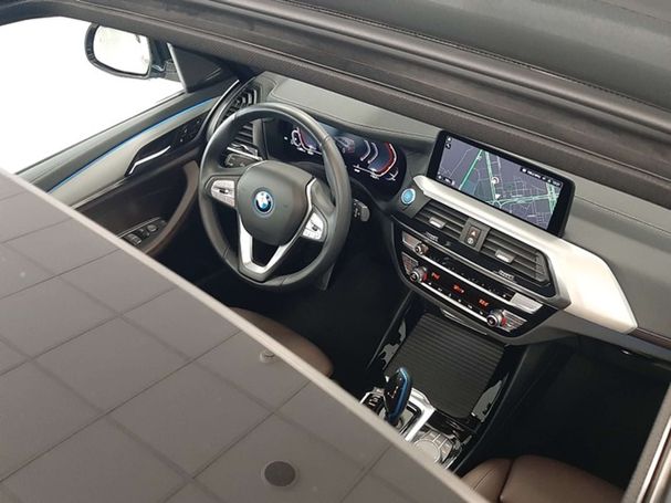 BMW iX3 210 kW image number 35