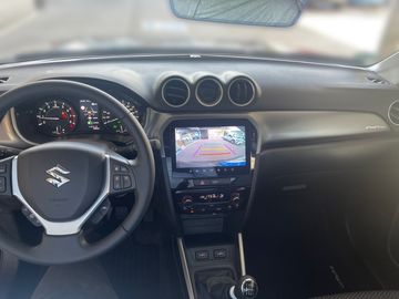 Car image 10