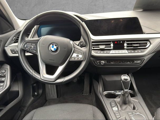 BMW 118i Advantage 100 kW image number 7