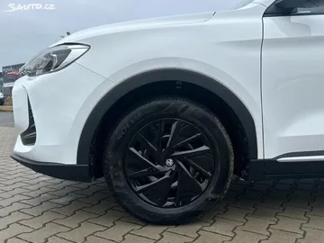Car image 22
