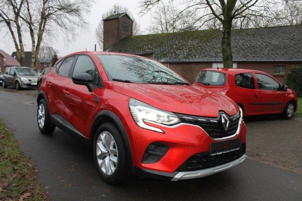 Renault Captur 74 kW image number 4