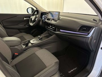 Car image 30