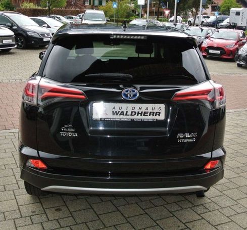 Toyota RAV 4 2.5 Hybrid Team Deutschland 145 kW image number 3