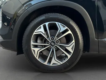 Car image 36