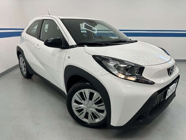 Toyota Aygo X 1.0 53 kW image number 2