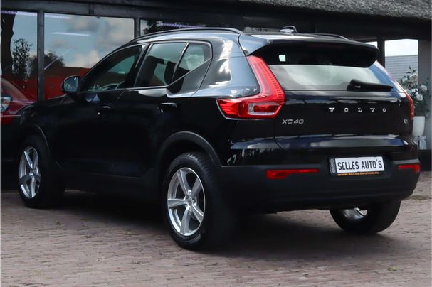 Volvo XC40 1.5 T2 Momentum 95 kW image number 10