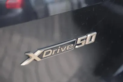 Car image 32