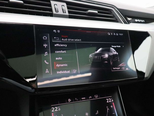 Audi e-tron 55 quattro Sportback 300 kW image number 34