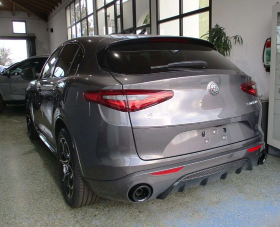 Alfa Romeo Stelvio 2.2 Q4 154 kW image number 4