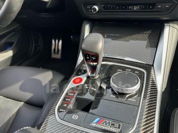 Car image 30