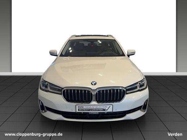 BMW 540d Touring xDrive 250 kW image number 8