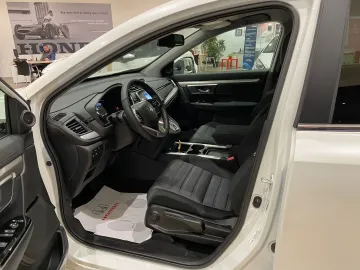Car image 27