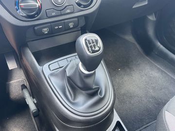 Car image 36