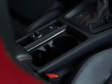 Car image 40