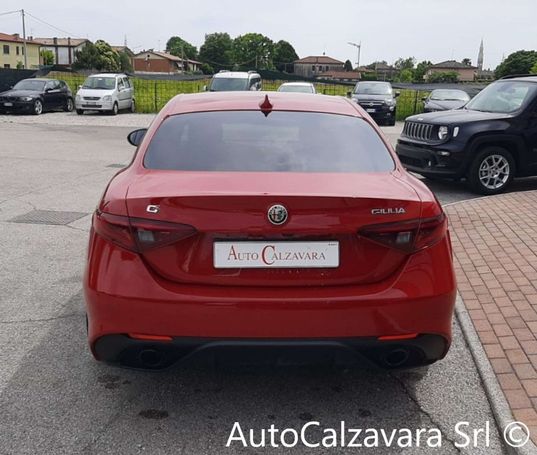 Alfa Romeo Giulia 2.0 Veloce 206 kW image number 3